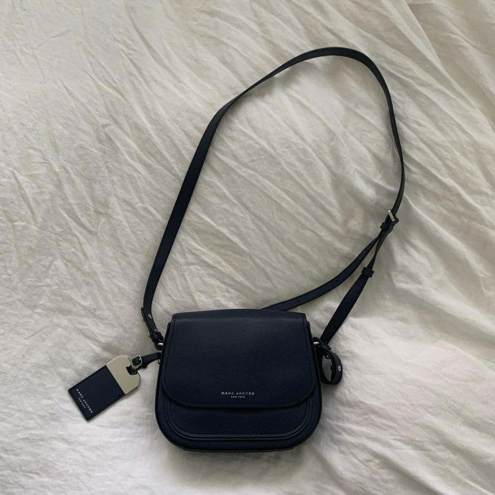 GREAT CONDITION Marc Jacobs navy crossbody bag